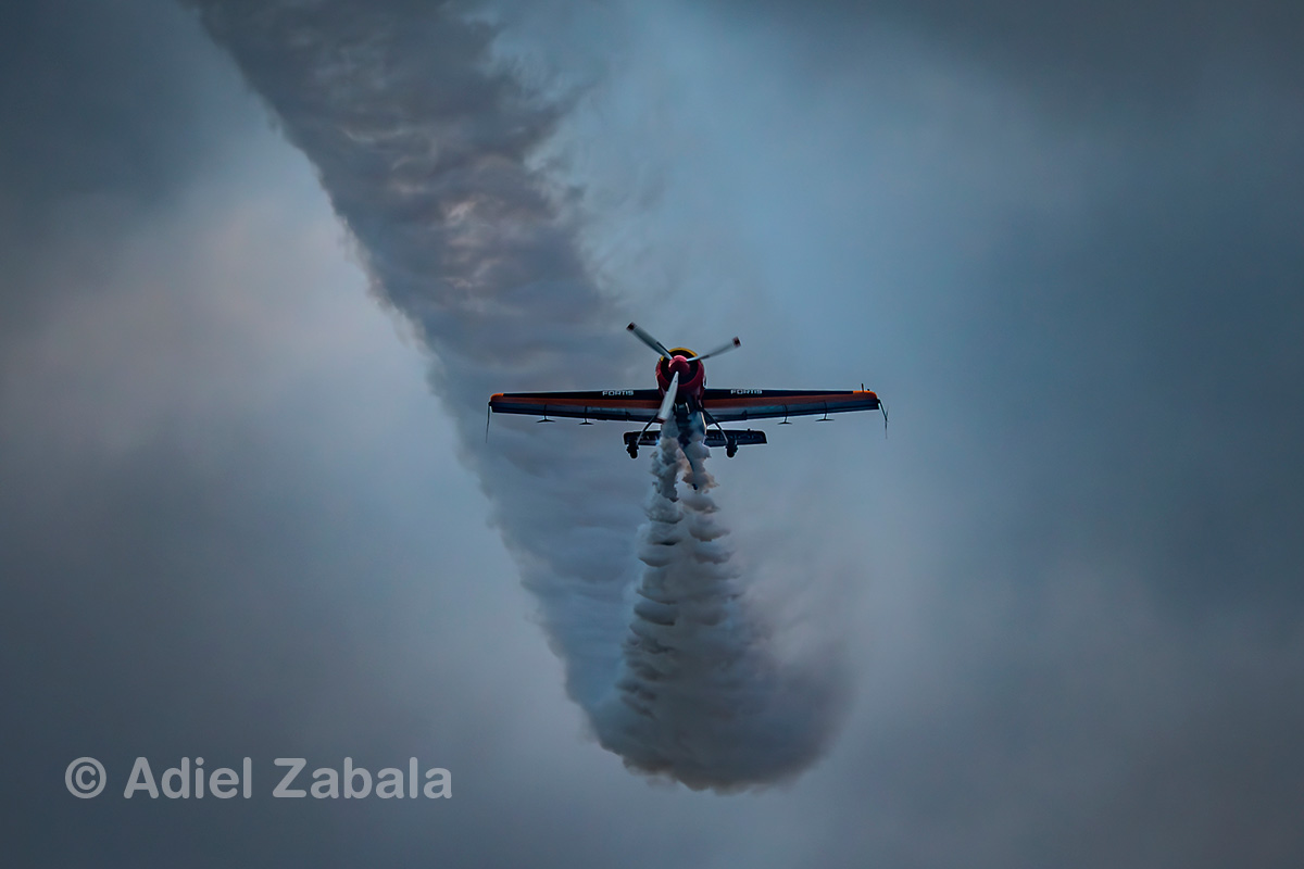 hegazkina, adiel zabala